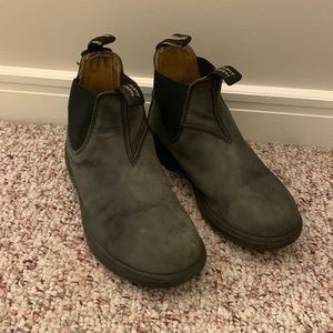 Blundstones kids boots